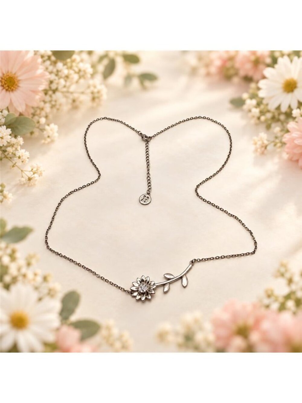 Silver Tone Clear Rhinestone Sunflower Daisy Stem Necklace Adjustable 21 In